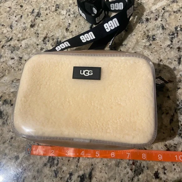 WOMENS UGG JANEY II CLEAR NATURAL CROSSBODY BELT BAG CLUTCH - Picture 2 of 8